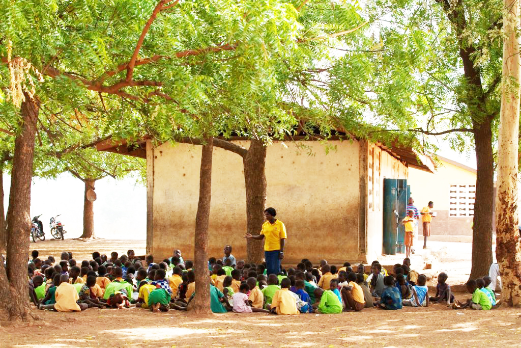 Schools Under Trees:Pupils At Bayerebon No3 Basic School Cries For Help